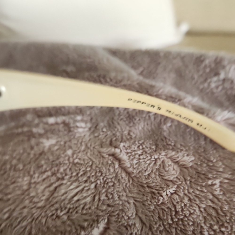 Cream And Brown Oversized Rectangular Sunglasses - image 6